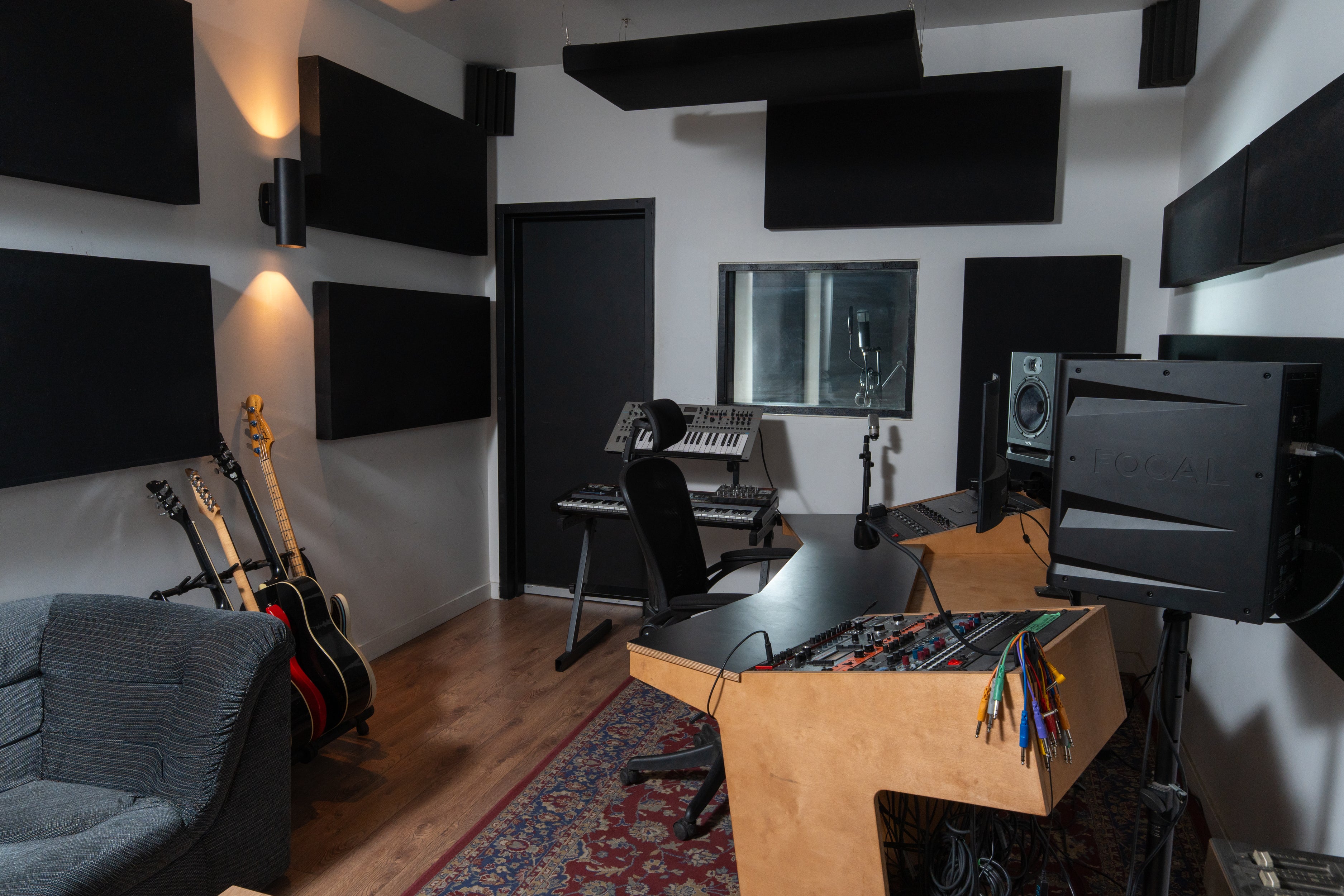 Studio With Engineer 6HRS